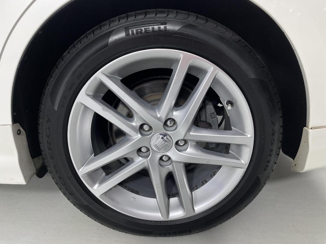 Photo '11' of Toyota Crown