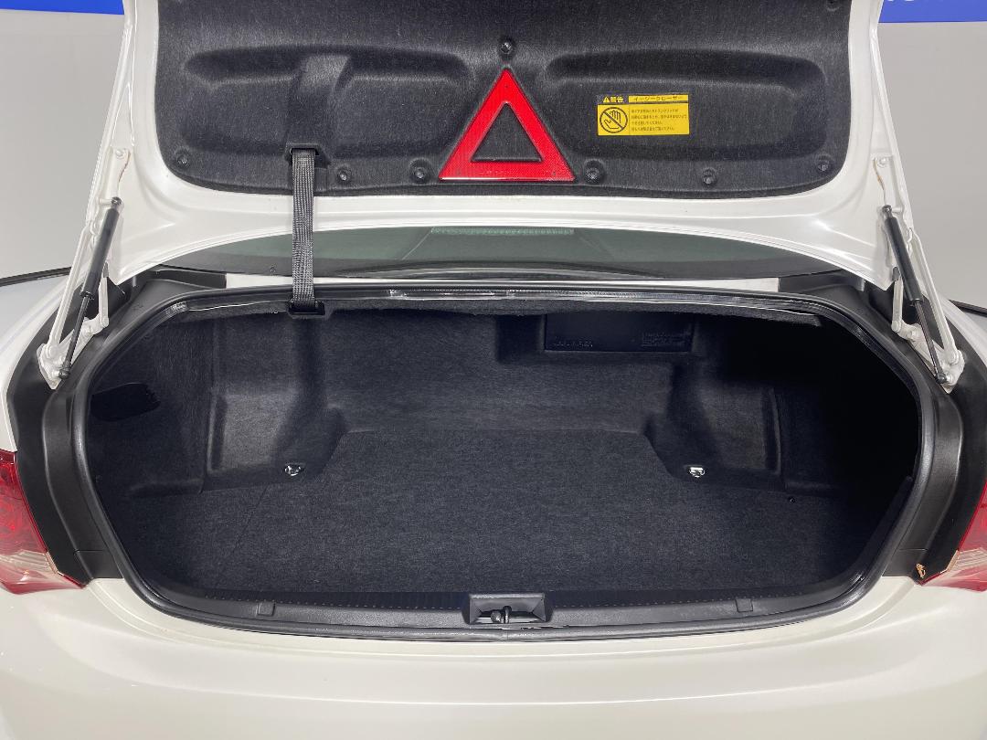 Photo '14' of Toyota Crown