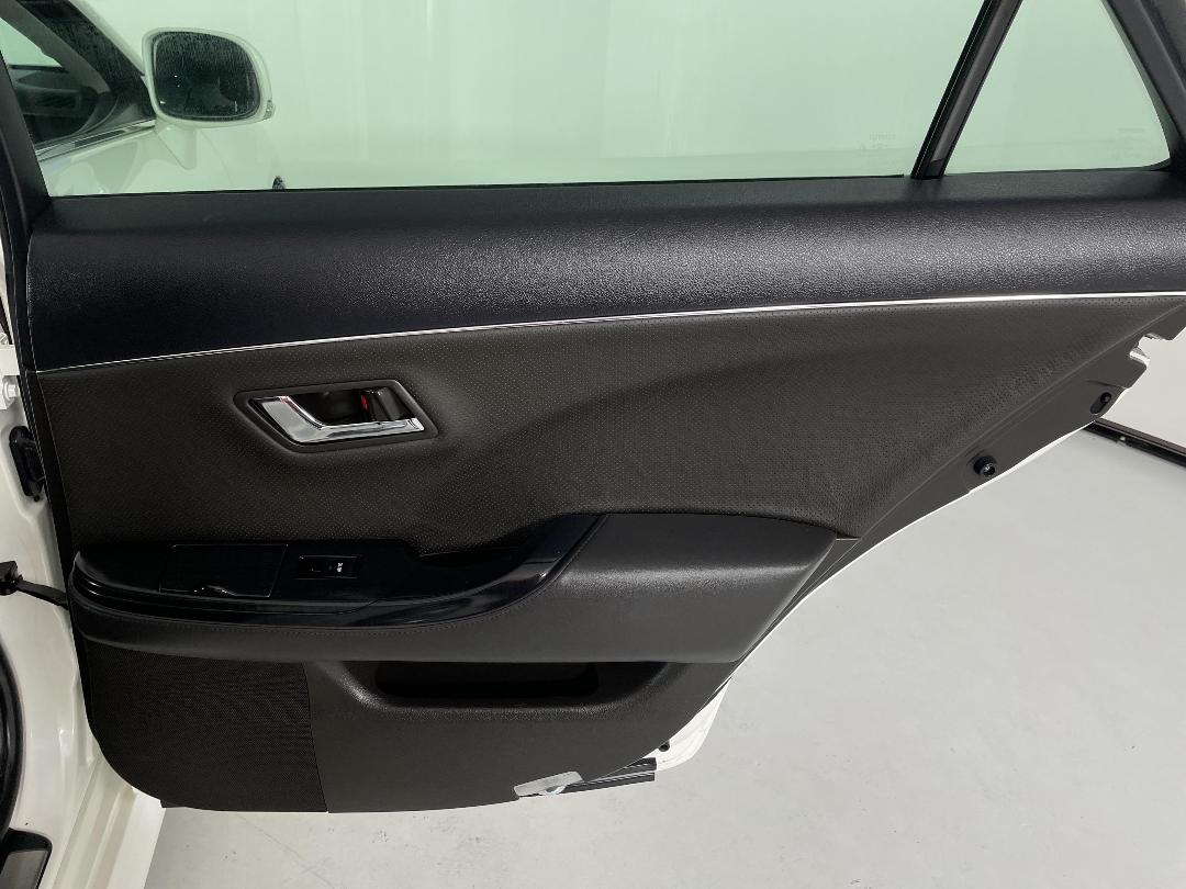 Photo '19' of Toyota Crown