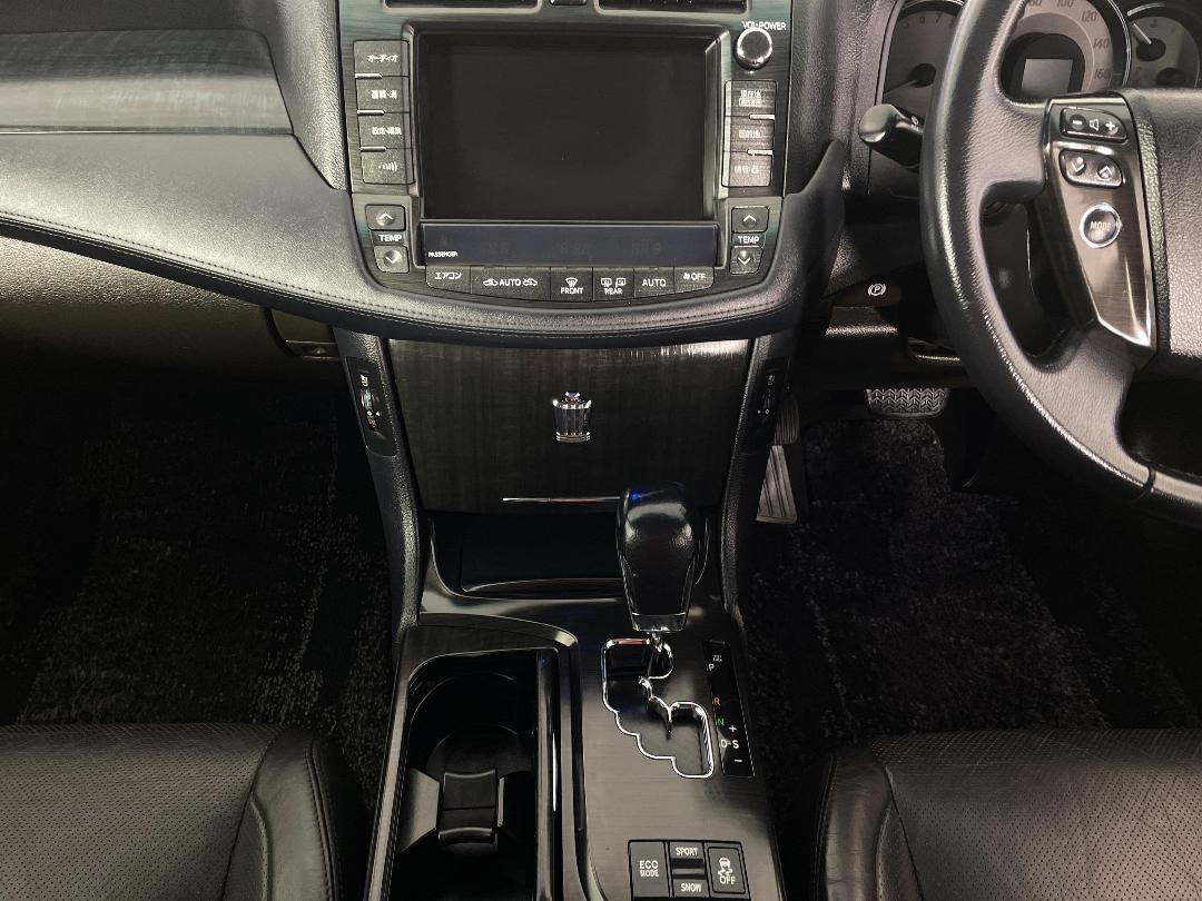 Photo '18' of Toyota Crown