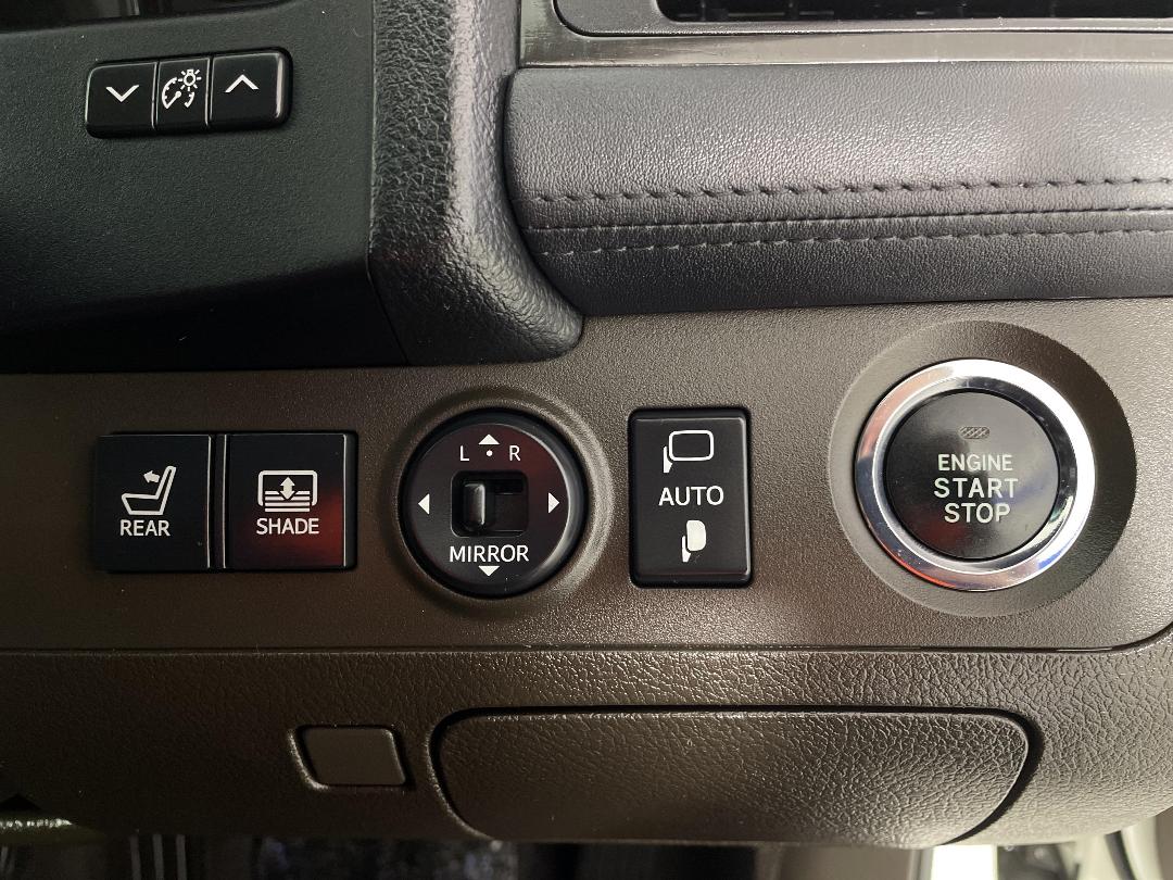 Photo '25' of Toyota Crown