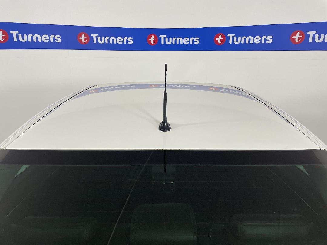 Photo '33' of Toyota Crown