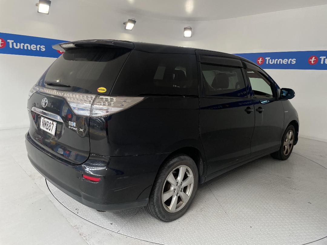 Photo '7' of Toyota Estima E-Four X Hybrid Photo '7' of Toyota Estima E-Four X Hybrid