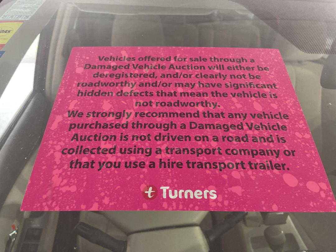 Photo '32' of Toyota Estima E-Four X Hybrid Photo '32' of Toyota Estima E-Four X Hybrid