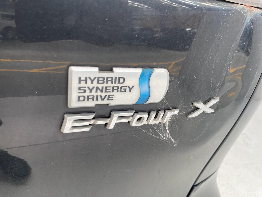 Photo '35' of Toyota Estima E-Four X Hybrid Photo '35' of Toyota Estima E-Four X Hybrid