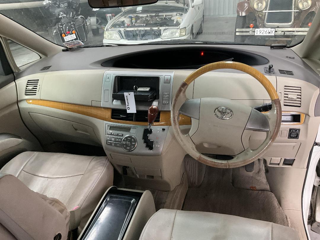 Photo '13' of Toyota Estima Aeras Photo '13' of Toyota Estima Aeras