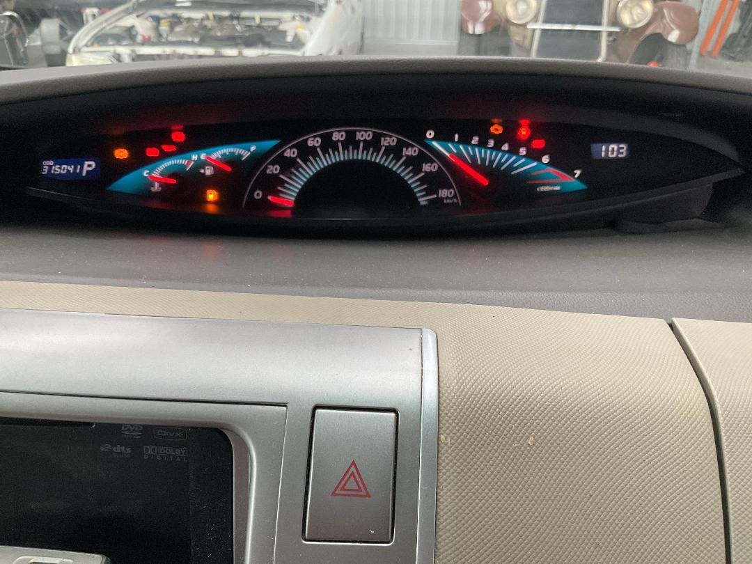 Photo '11' of Toyota Estima Aeras Photo '11' of Toyota Estima Aeras