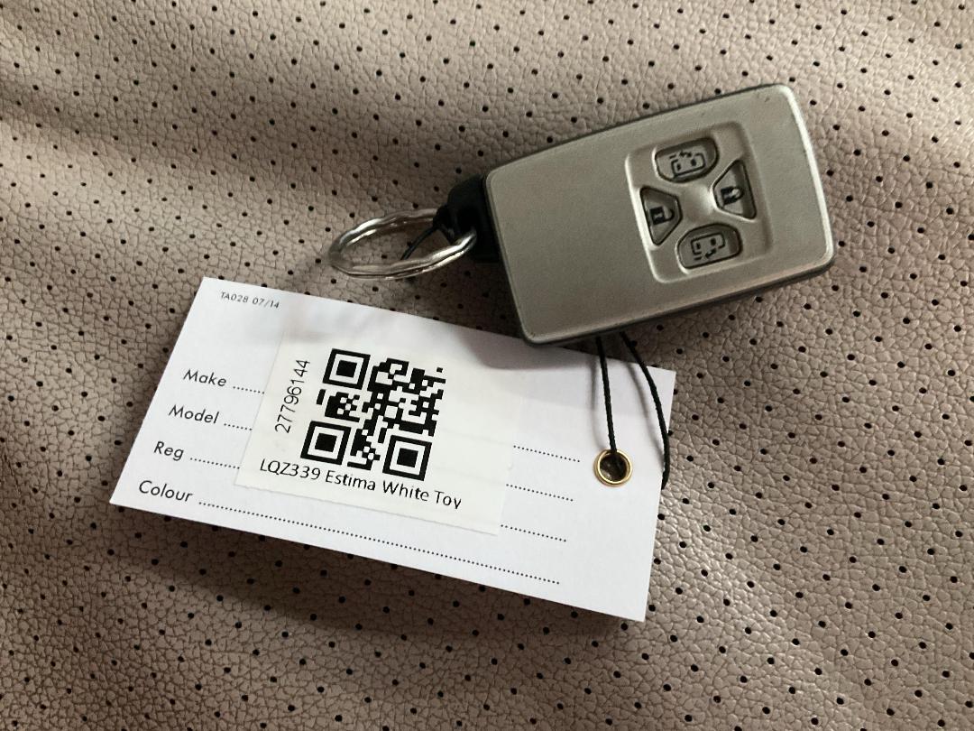 Photo '19' of Toyota Estima Aeras Photo '19' of Toyota Estima Aeras