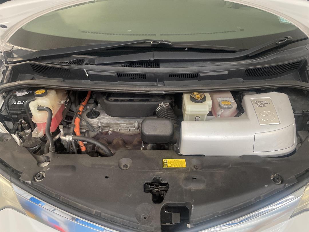 Photo '13' of Toyota Estima Photo '13' of Toyota Estima