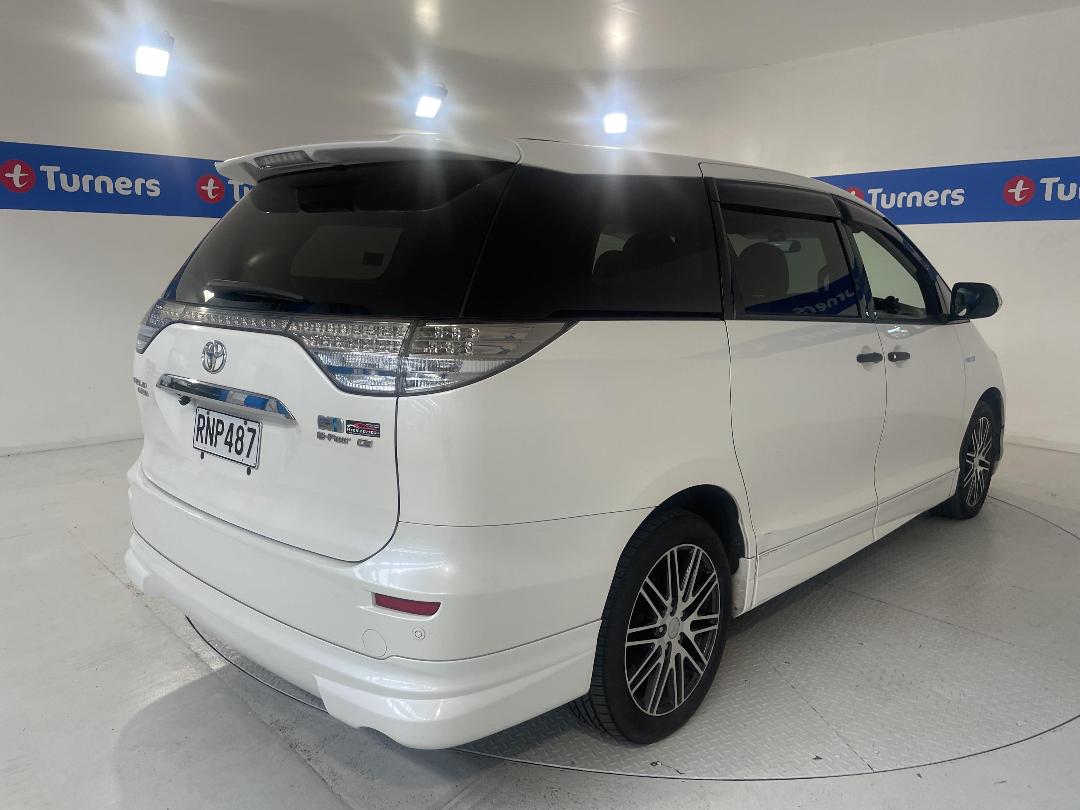 Photo '7' of Toyota Estima Photo '7' of Toyota Estima