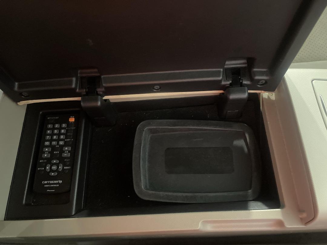 Photo '31' of Toyota Estima Photo '31' of Toyota Estima