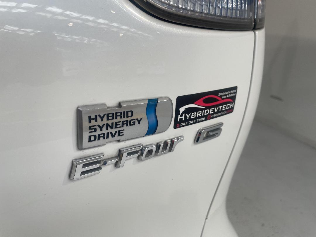 Photo '35' of Toyota Estima Photo '35' of Toyota Estima