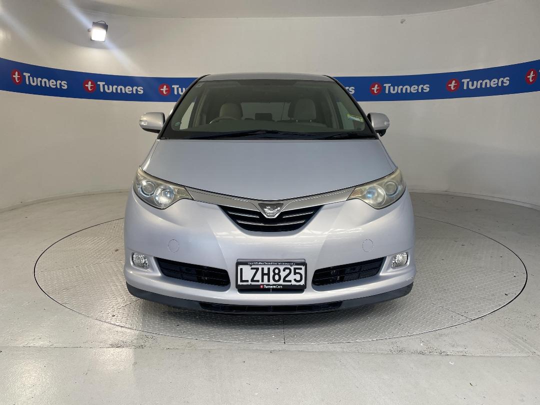 Photo '2' of Toyota Estima