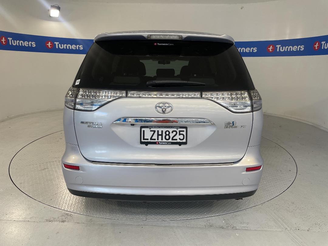 Photo '6' of Toyota Estima