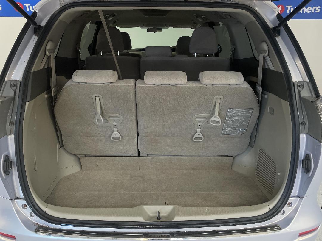 Photo '14' of Toyota Estima