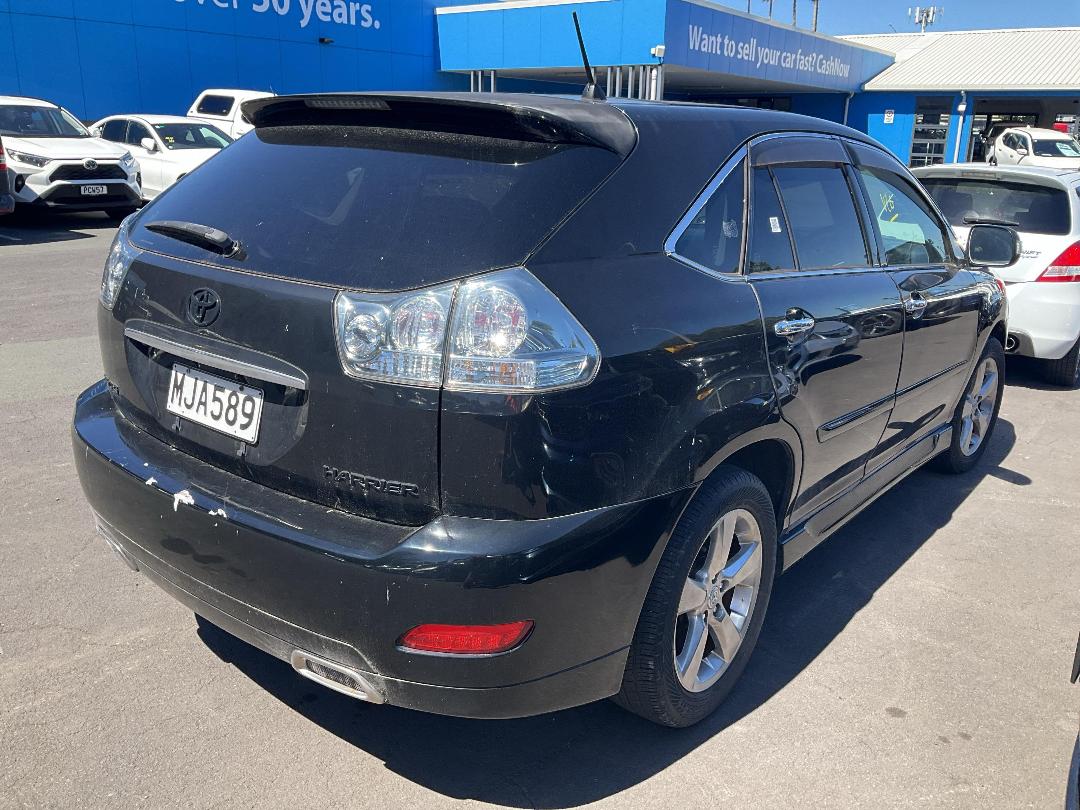 Photo '3' of Toyota Harrier 350G Premium L Pack Photo '3' of Toyota Harrier 350G Premium L Pack