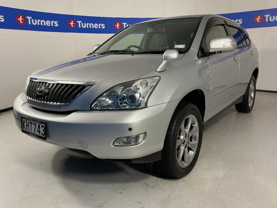 Photo '4' of Toyota Harrier