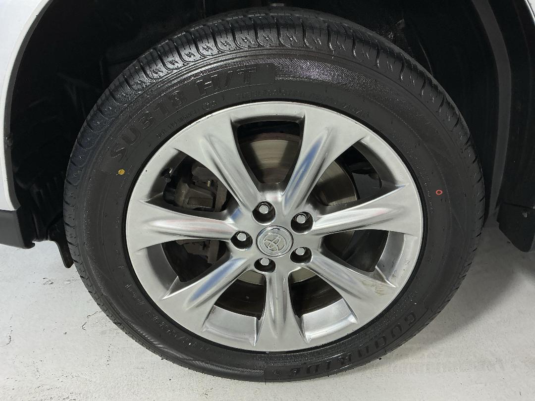 Photo '10' of Toyota Harrier