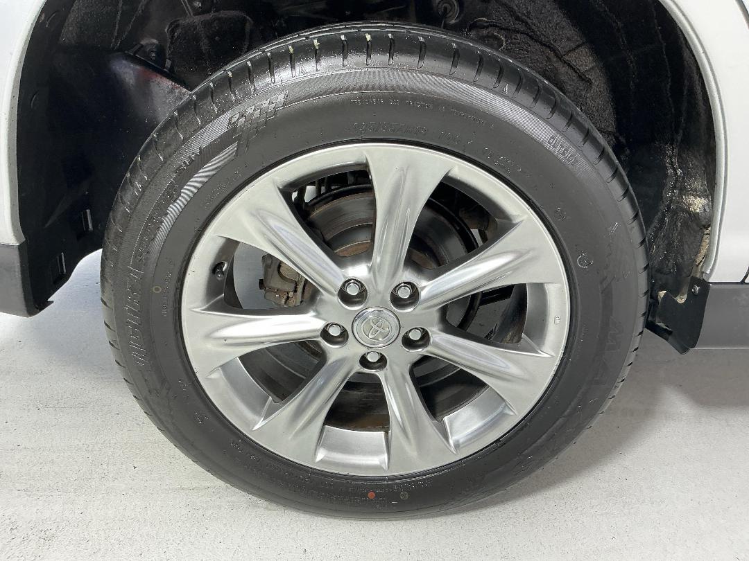 Photo '12' of Toyota Harrier