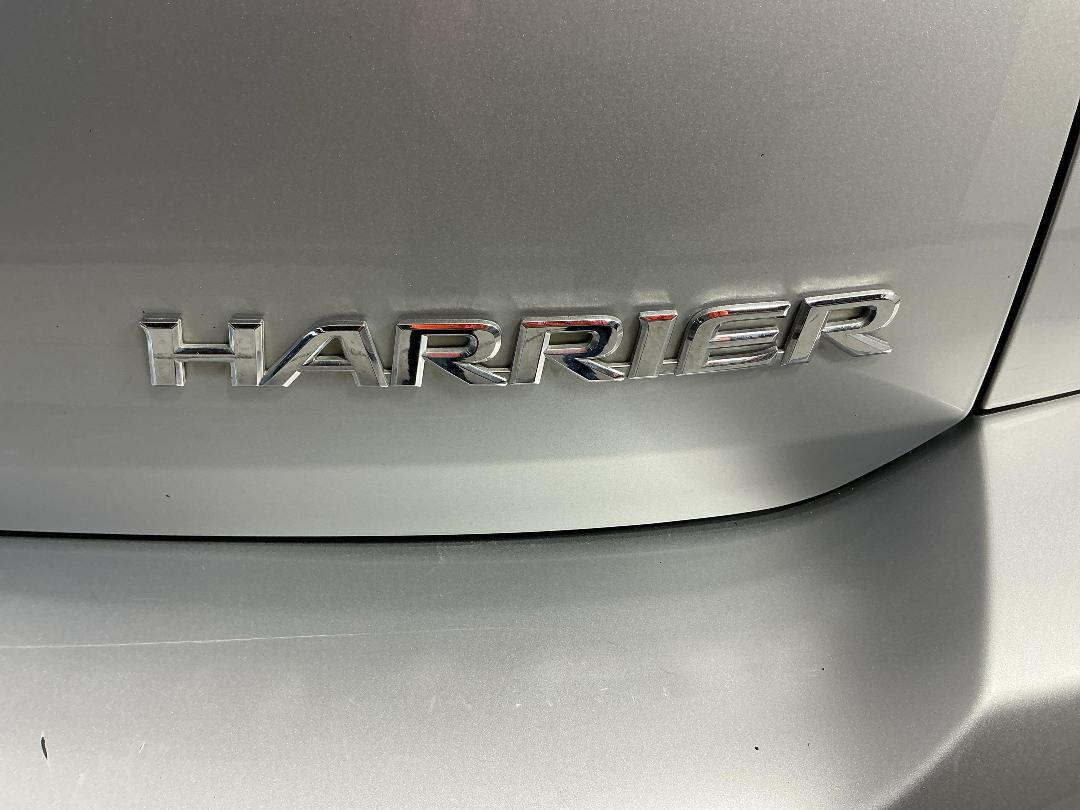 Photo '29' of Toyota Harrier