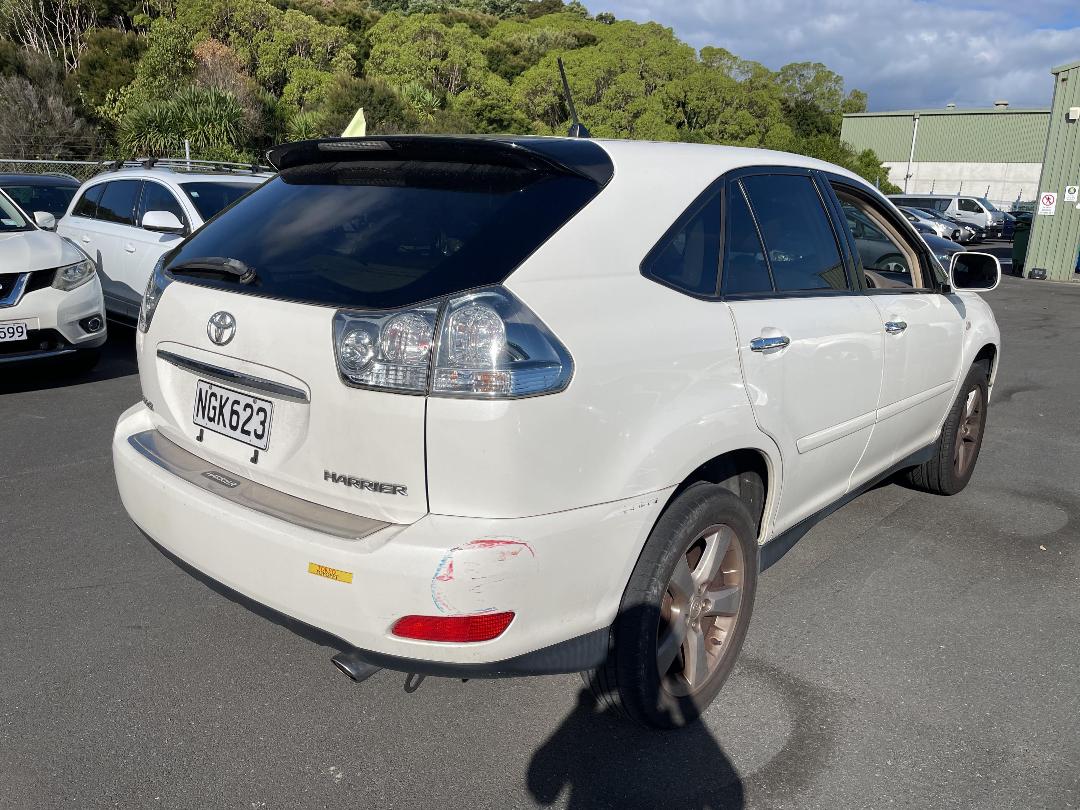 Photo '5' of Toyota Harrier 350G