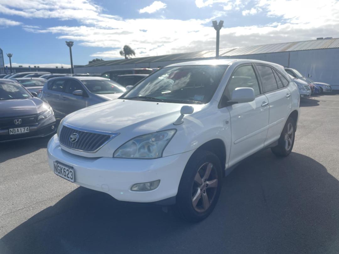 Photo '3' of Toyota Harrier 350G