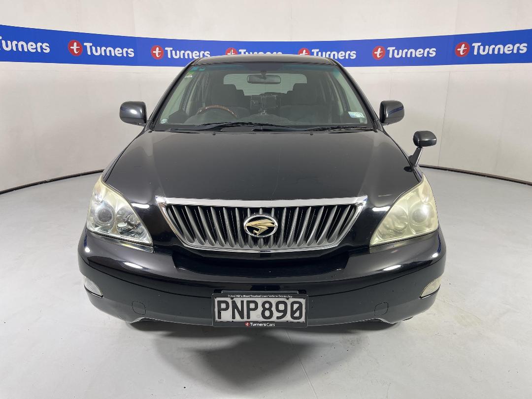 Photo '2' of Toyota Harrier