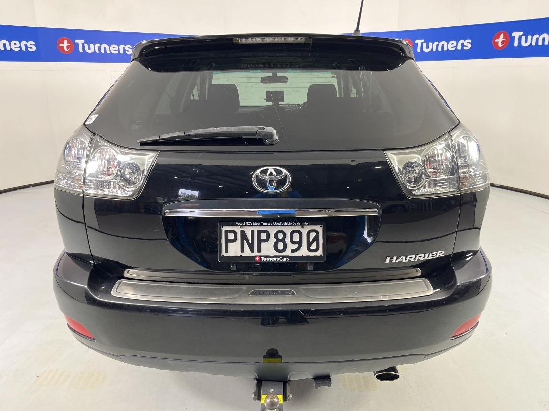 Photo '6' of Toyota Harrier