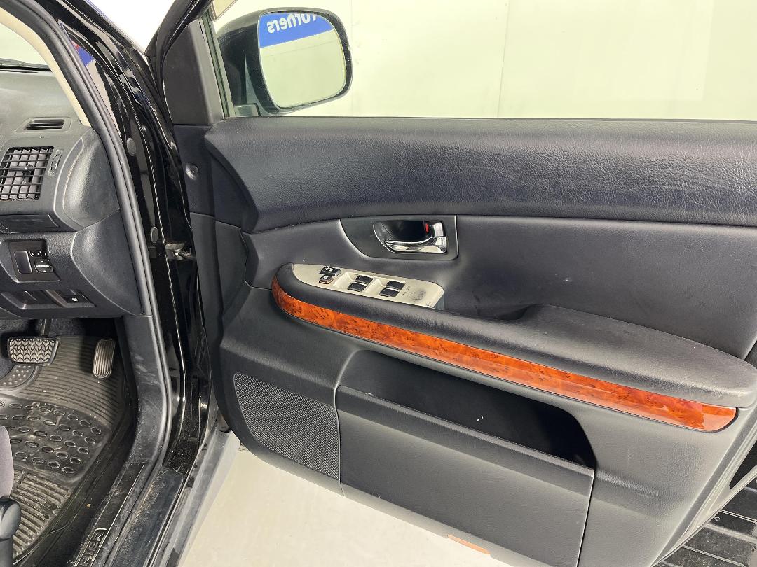 Photo '15' of Toyota Harrier