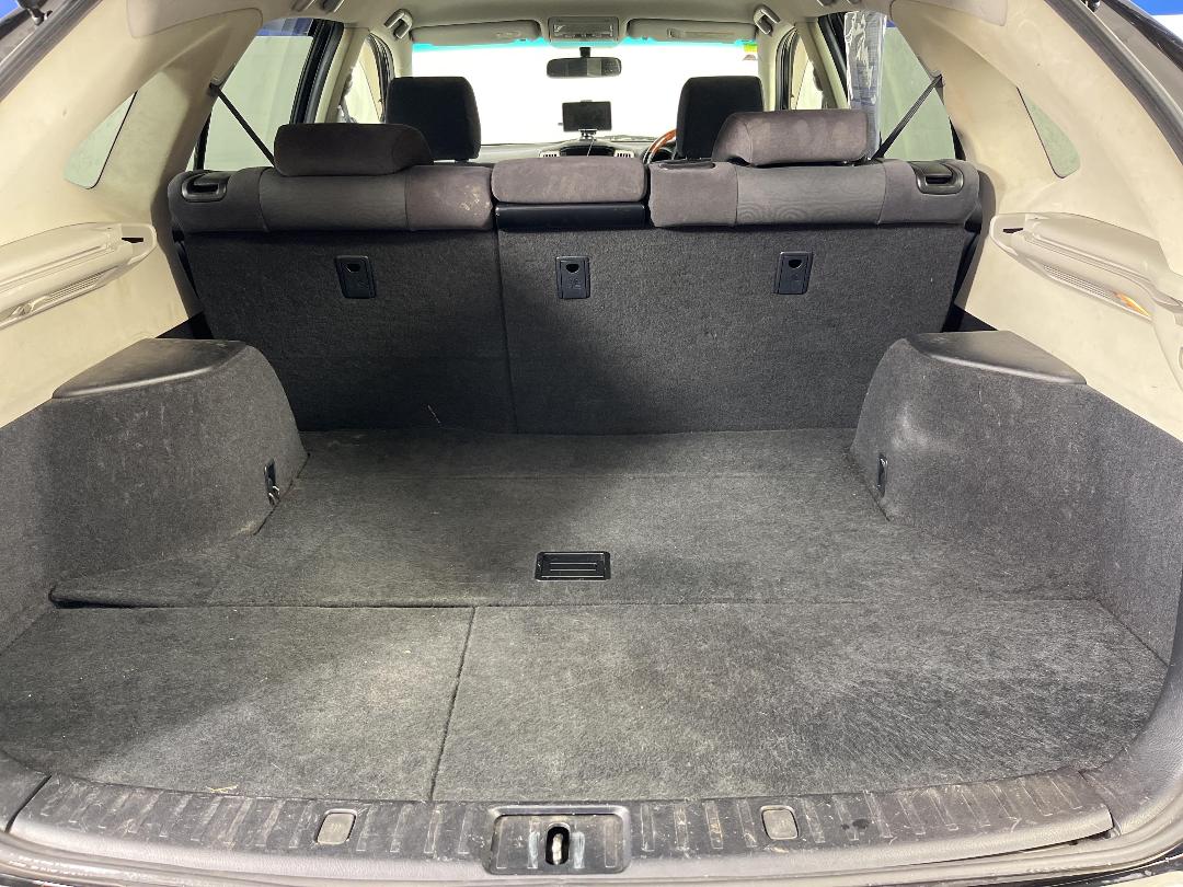 Photo '14' of Toyota Harrier