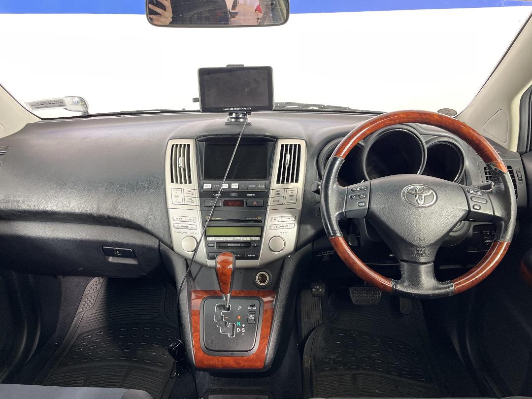 Photo '17' of Toyota Harrier