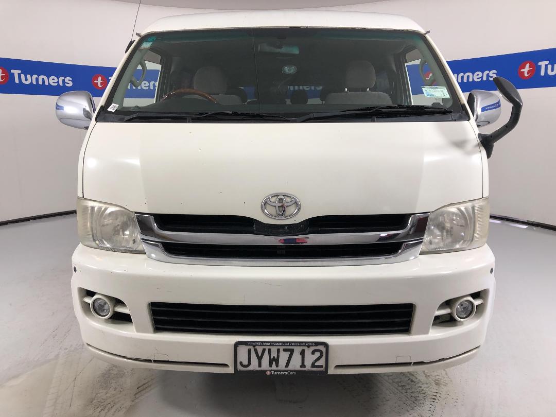 Photo '2' of Toyota Hiace