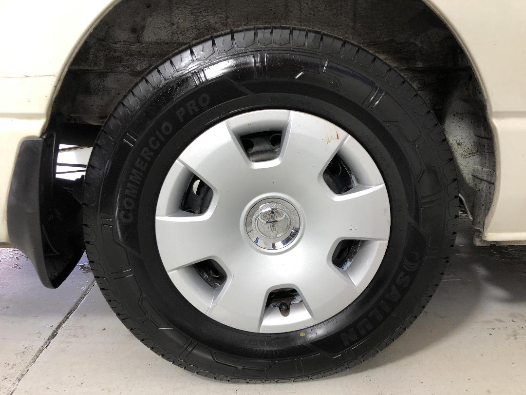 Photo '12' of Toyota Hiace