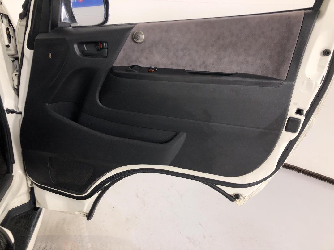 Photo '15' of Toyota Hiace