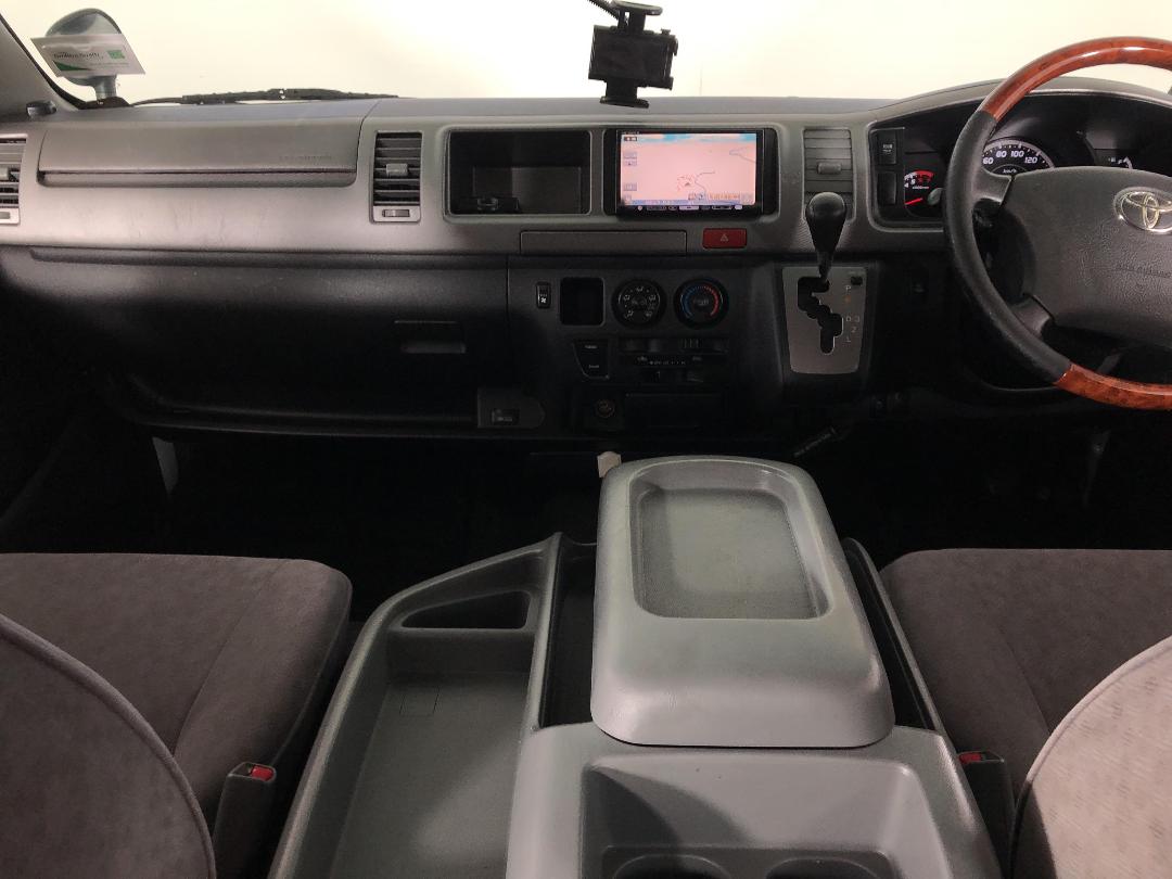 Photo '17' of Toyota Hiace