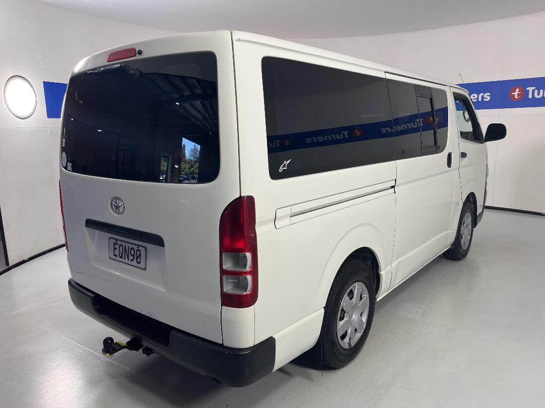 Photo '7' of Toyota Hiace