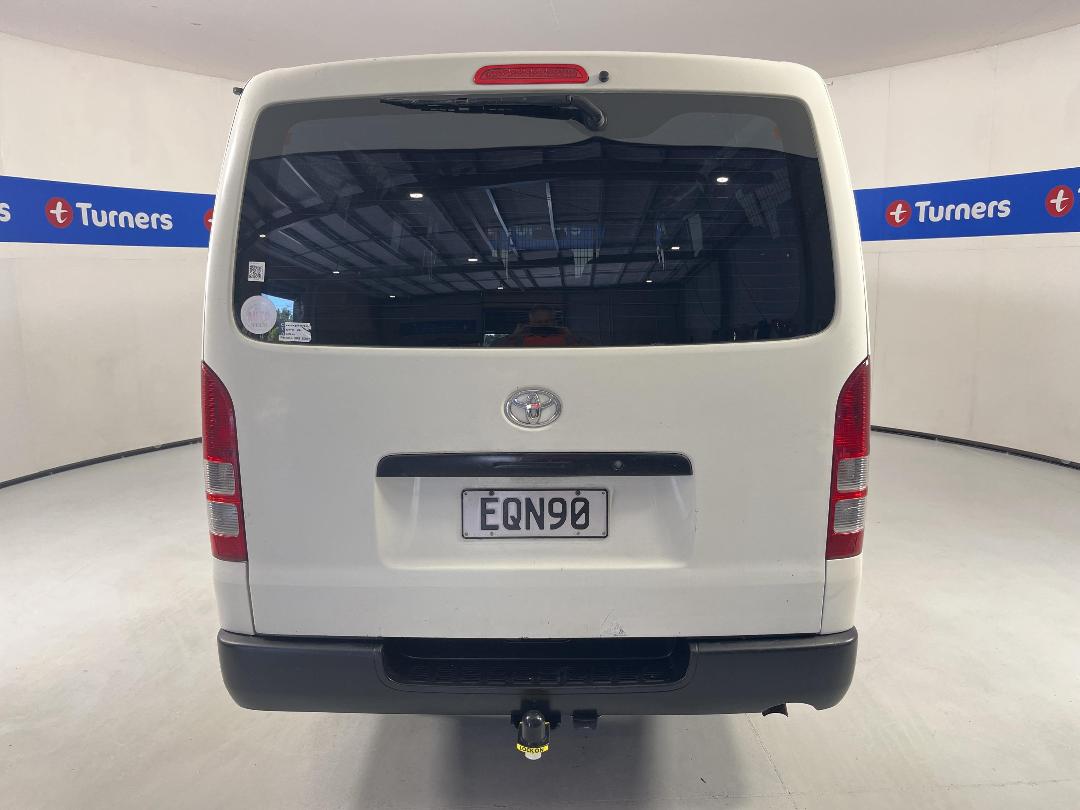 Photo '6' of Toyota Hiace