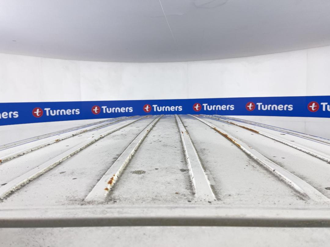 Photo '24' of Toyota Hiace