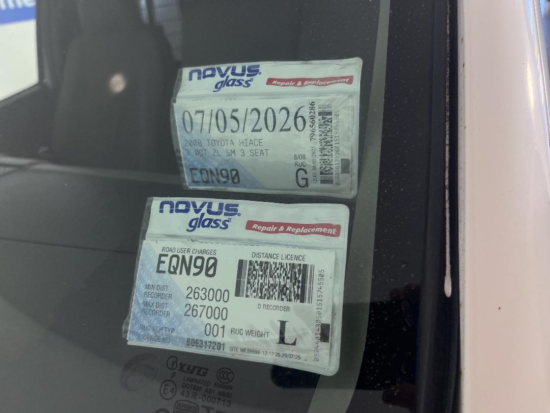 Photo '23' of Toyota Hiace