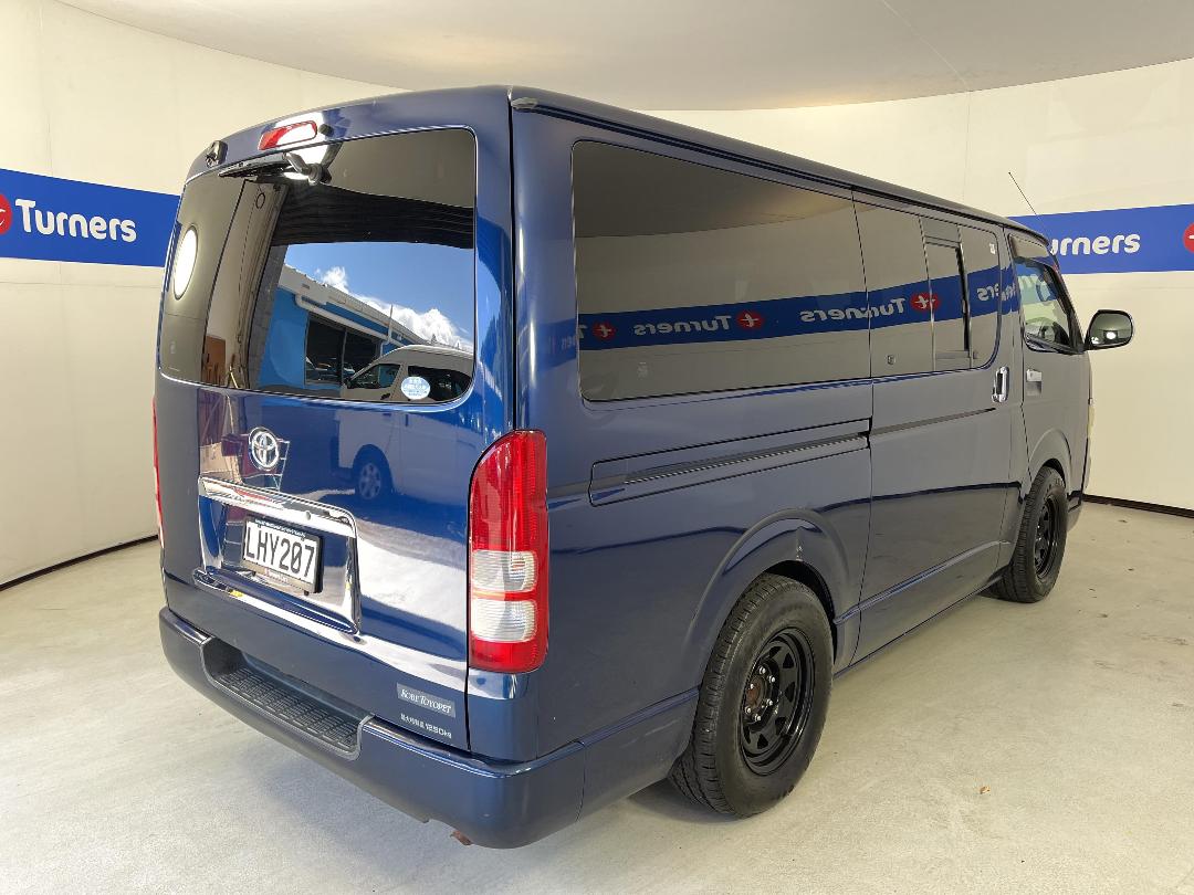 Photo '7' of Toyota Hiace Photo '7' of Toyota Hiace