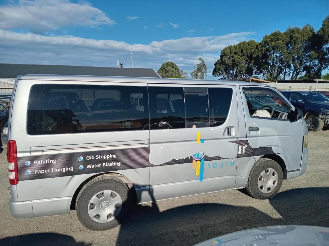 Photo '15' of Toyota Hiace Photo '15' of Toyota Hiace