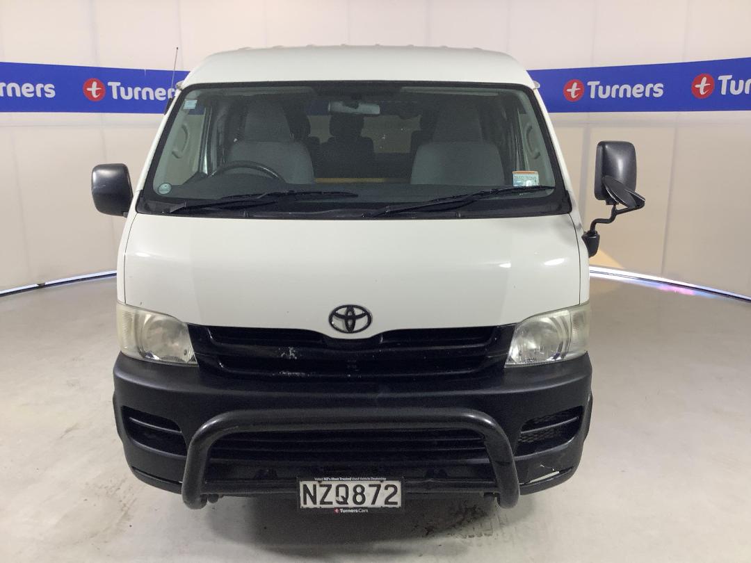 Photo '2' of Toyota Hiace