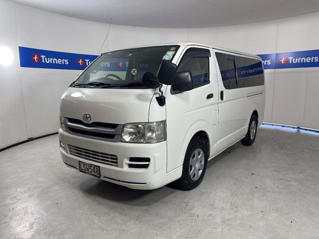 Photo '4' of Toyota Hiace