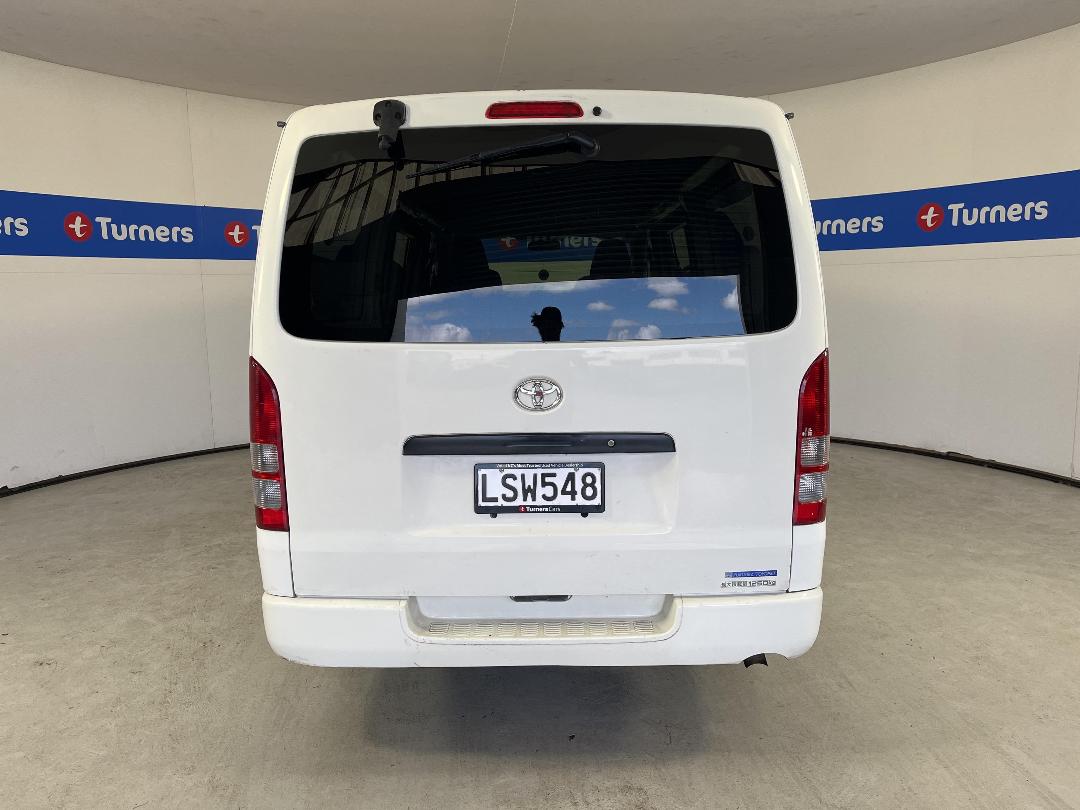 Photo '6' of Toyota Hiace