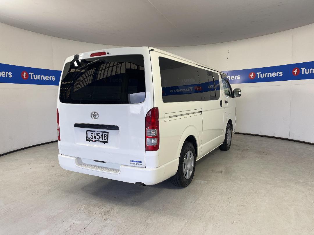 Photo '7' of Toyota Hiace