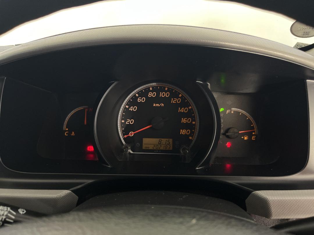 Photo '21' of Toyota Hiace