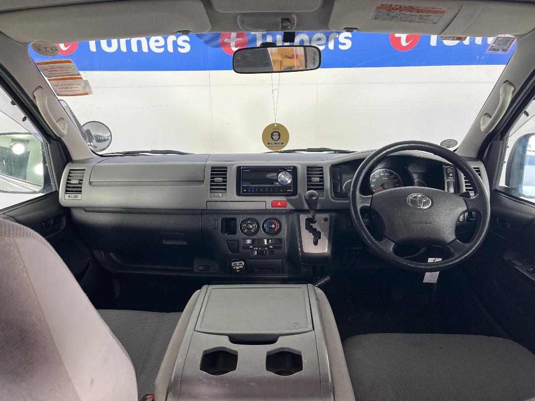 Photo '17' of Toyota Hiace