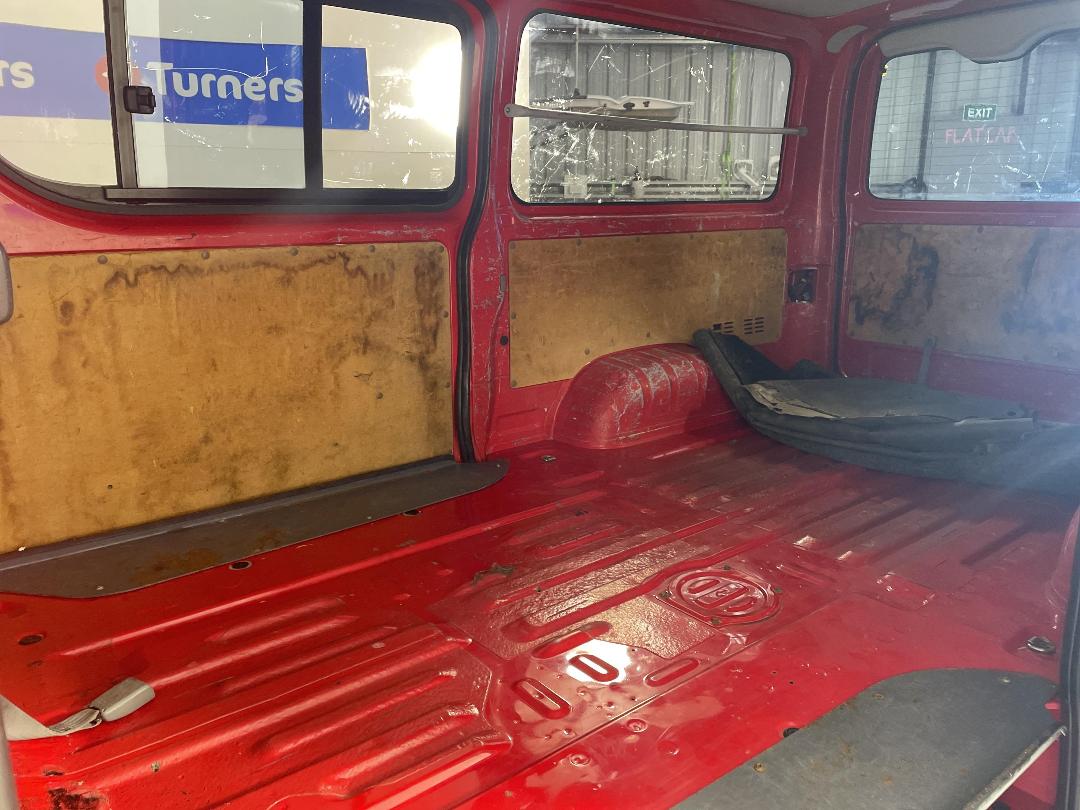 Photo '20' of Toyota Hiace Photo '20' of Toyota Hiace