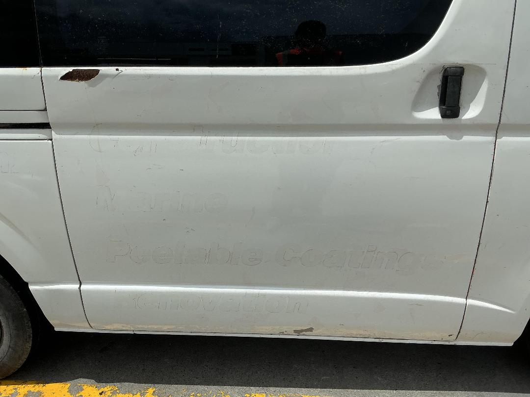 Photo '28' of Toyota Hiace Regius Photo '28' of Toyota Hiace Regius