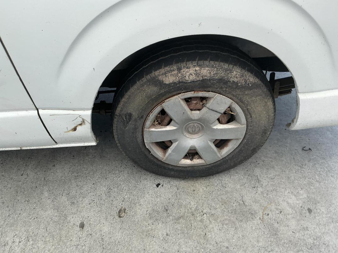 Photo '32' of Toyota Hiace Regius Photo '32' of Toyota Hiace Regius